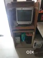 Computer table