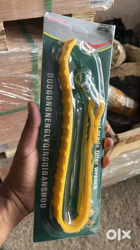 Shop keeper and delivery