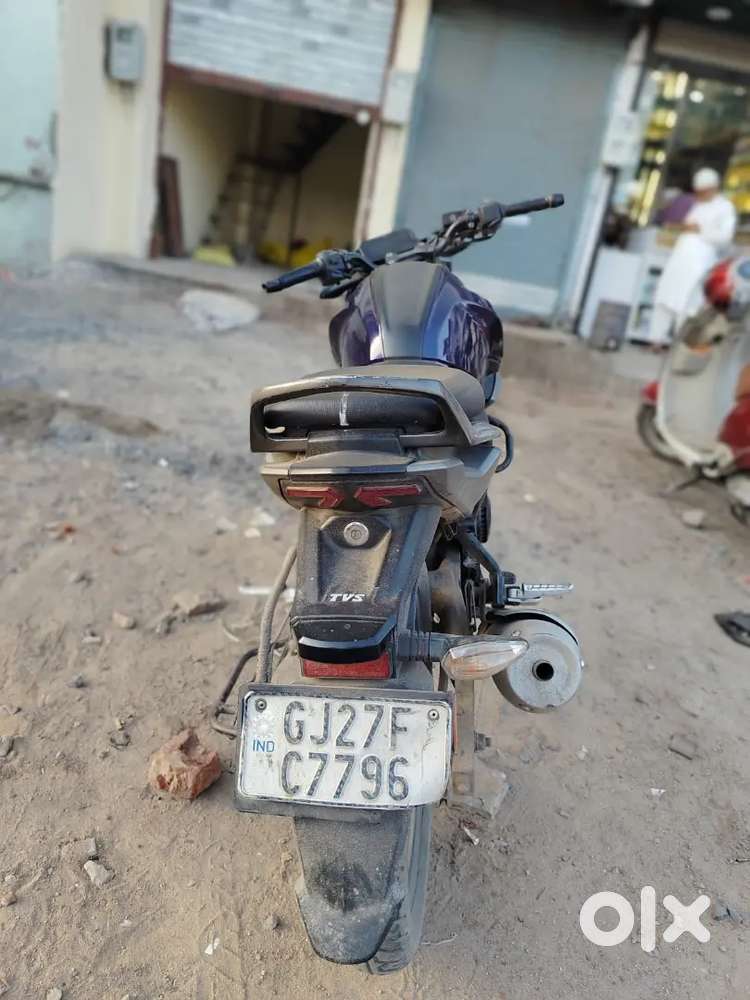 TVS. RIDER GOOD CONDITION SINGLE HAND USAGE WITH NAME TRANSFER