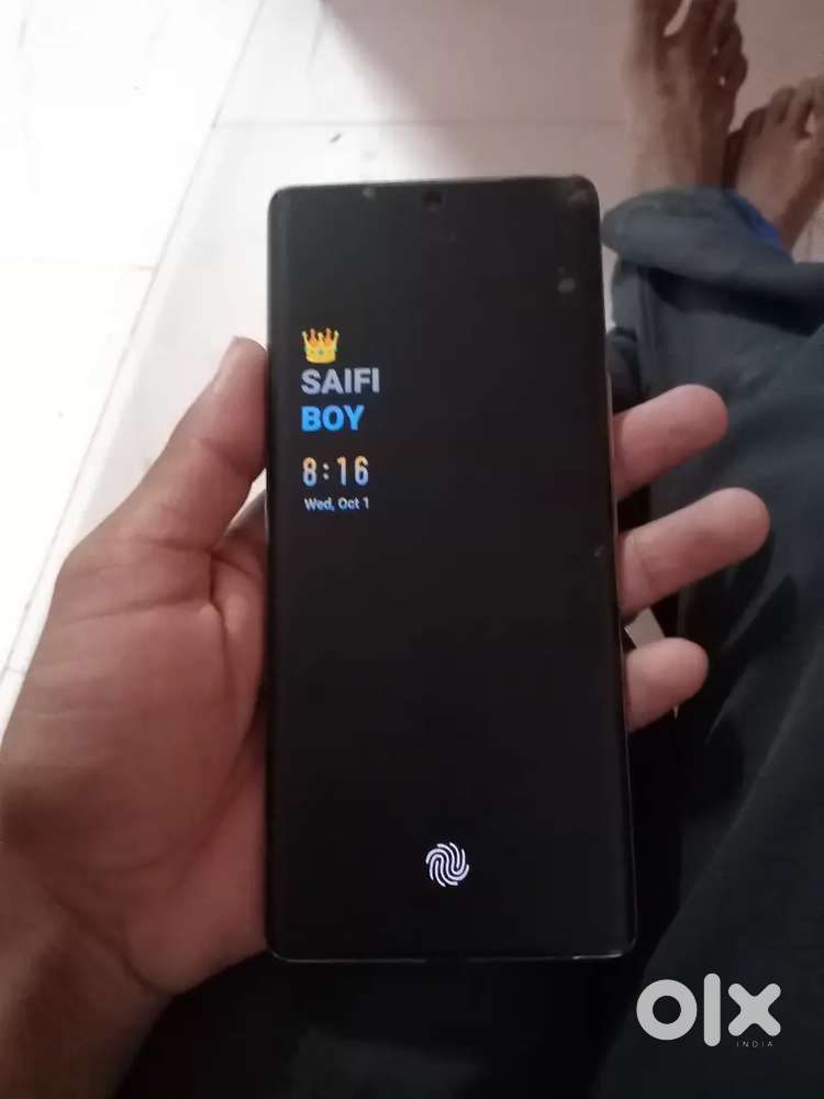 Infinix note 40pro ha 8+8/256 gb