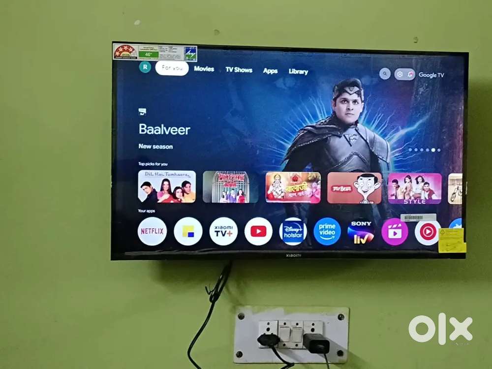 LED TV 32 BLACK COLOUR