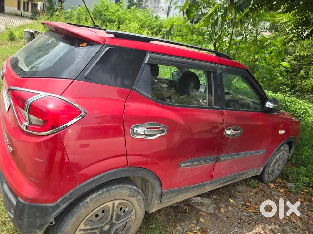 Mahindra XUV300 2019 Petrol 70000 Km Driven