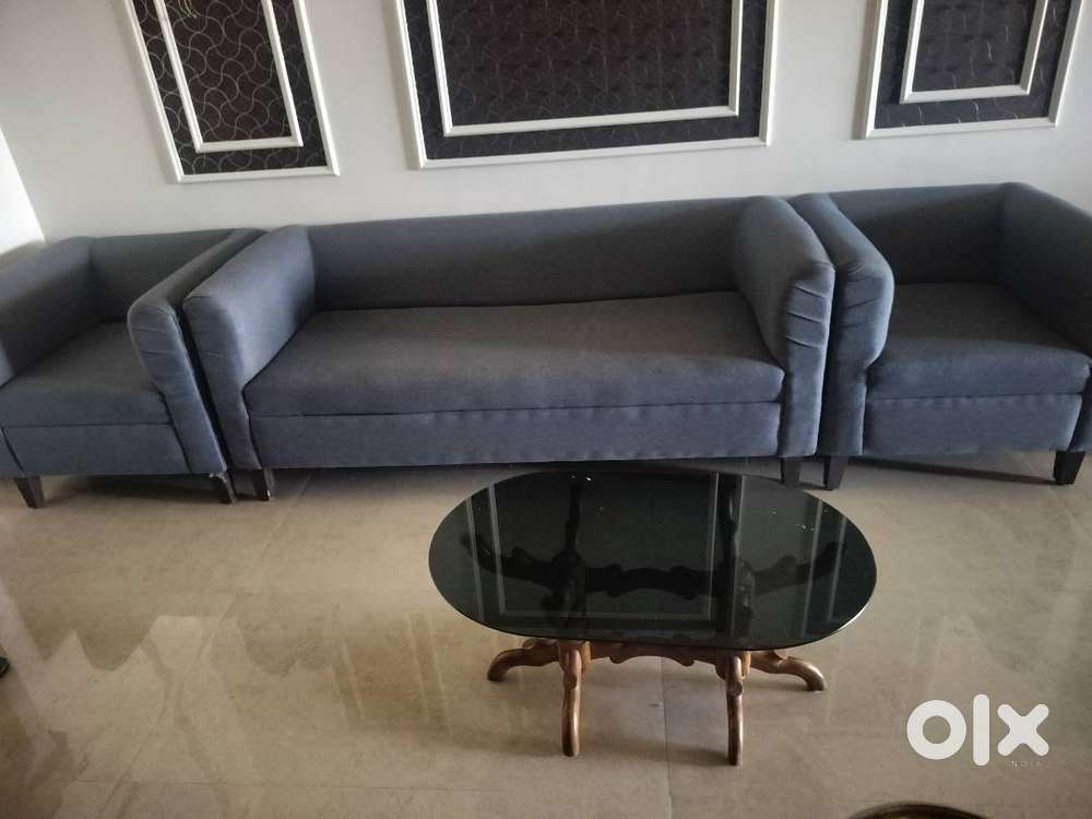 Sofa and center table