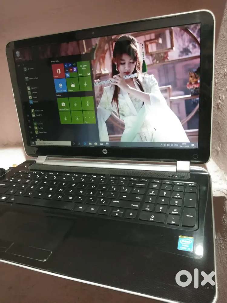 hp 6th gen i3  laptop/8GB RAM/SSD 128GB+500gb/2GB graphics/15.6 inches