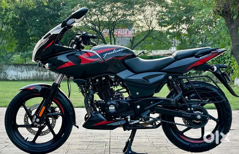 2023 pulsar 220 f