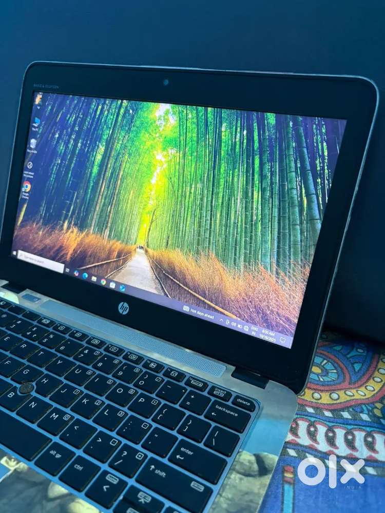 Hp Elitebook 820 G4 i5 - 7th 8gb ram 256gb ssd display - 12.5