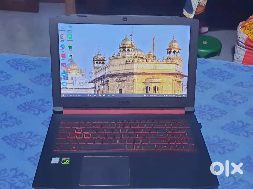 Acer nitro 5 gaming laptop good condition