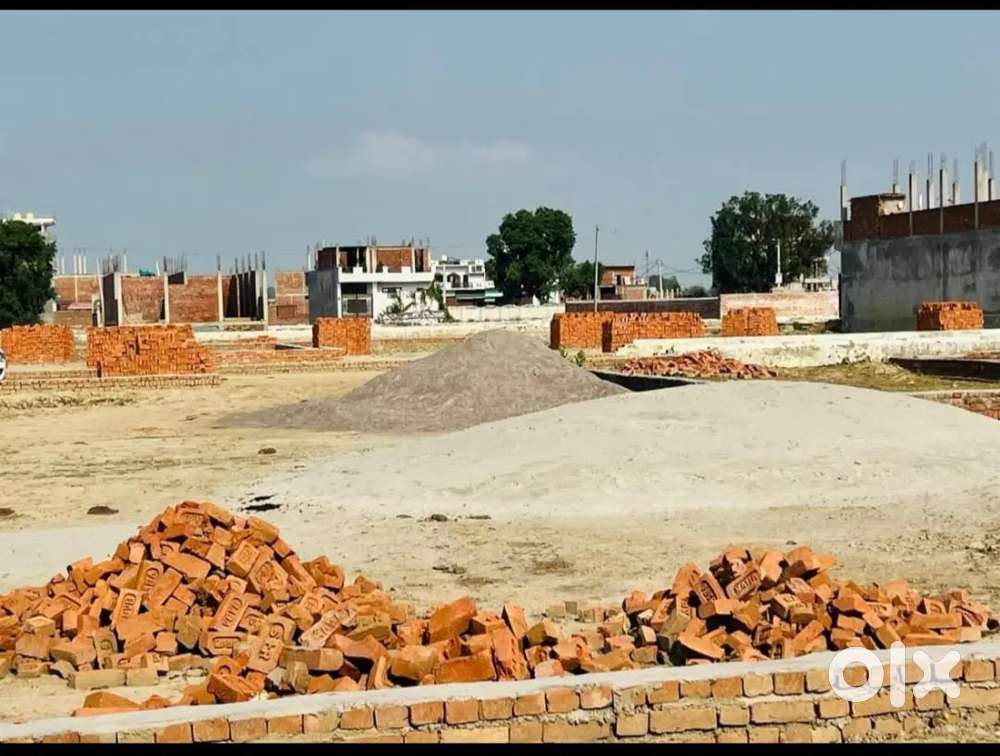 Lucknow kanpur road hiway near plot