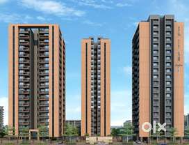 Urgent 3bhk 1912 sy Flat on sale. Best for Resi. and investment.