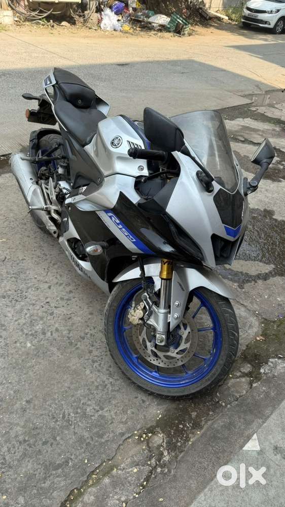 R15 M Model 2022 Top condition