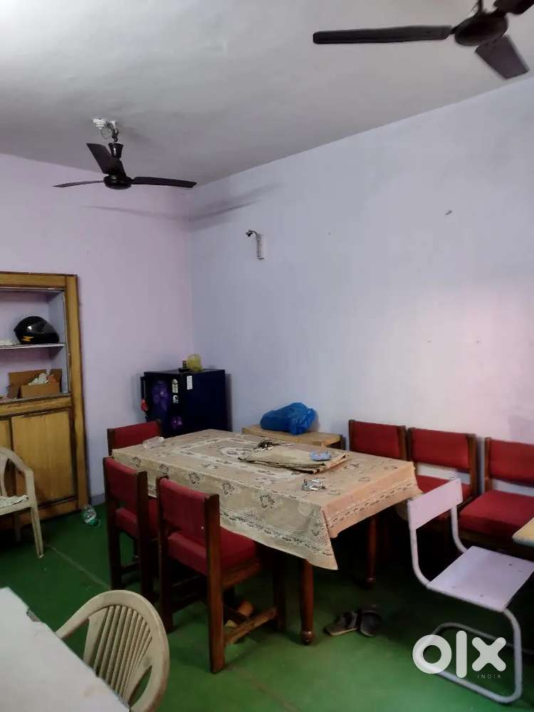 2bhk City center near LIC