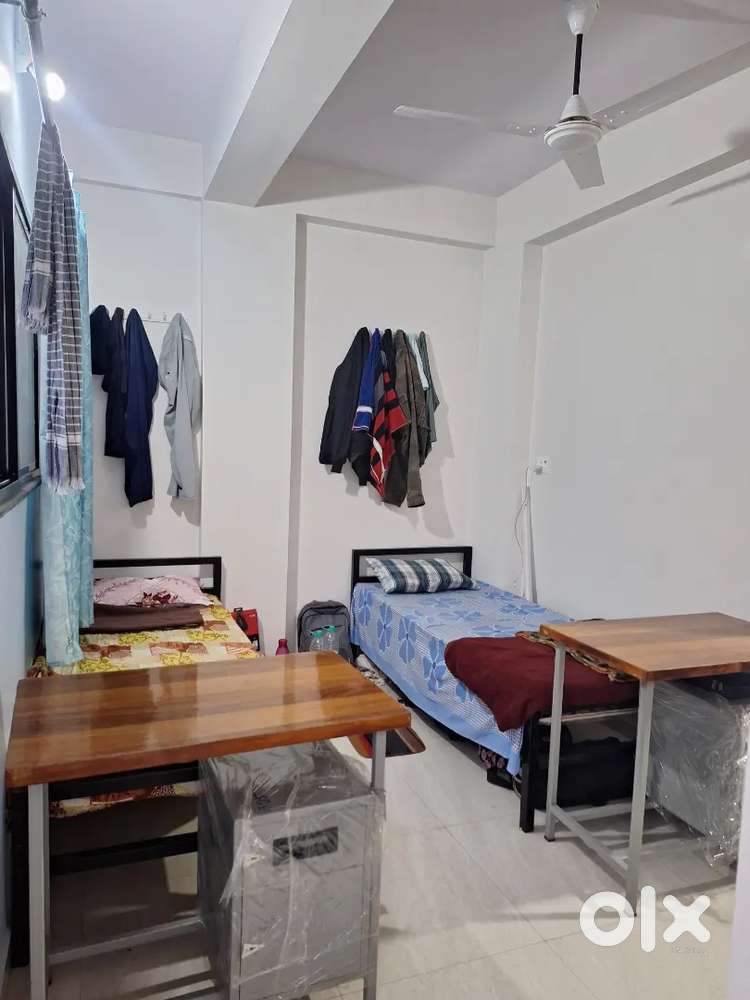 Bachelor / Working professionals