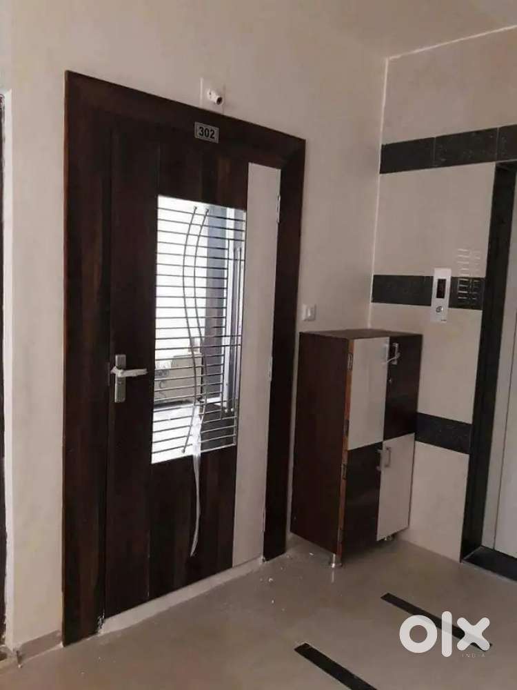 फलेट आफिस बंगलो में वुडन फर्नीचर ओर ओल वकॅ बना देंगे