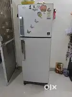 242 Liter Fridge Whirlpool Make