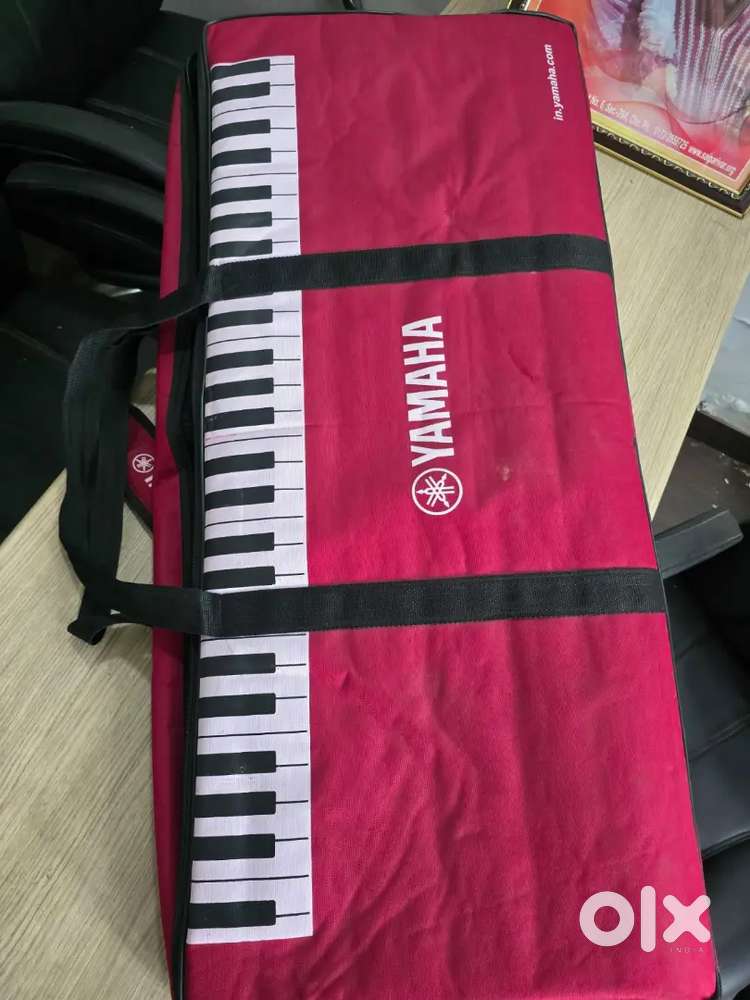 YAMAHA PIANO
