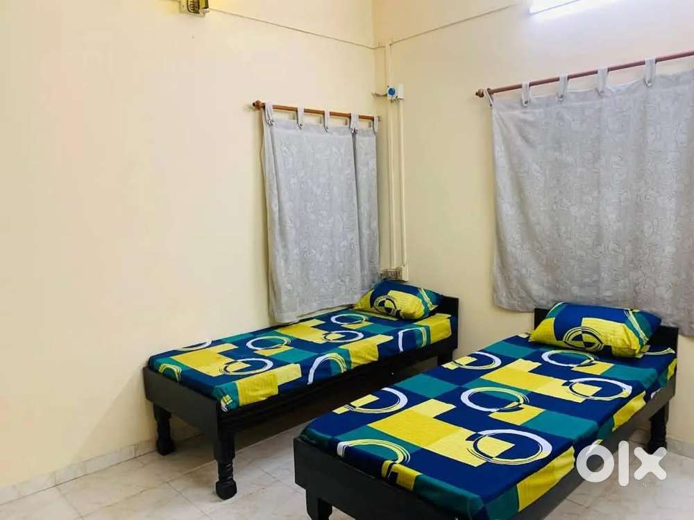 PG paying guest available in Amit nagar!