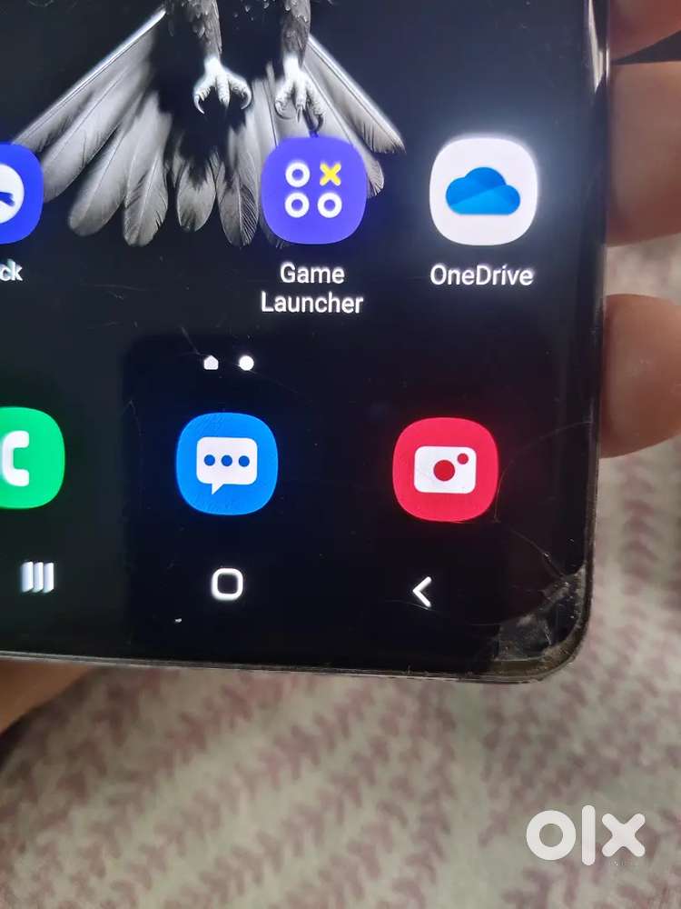 Samsung galaxy s 10 plus minor display crack