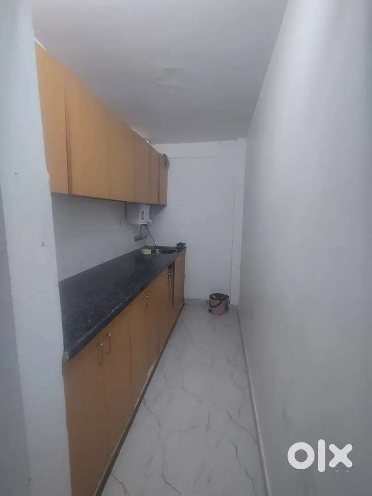 Couples Bachelors and family