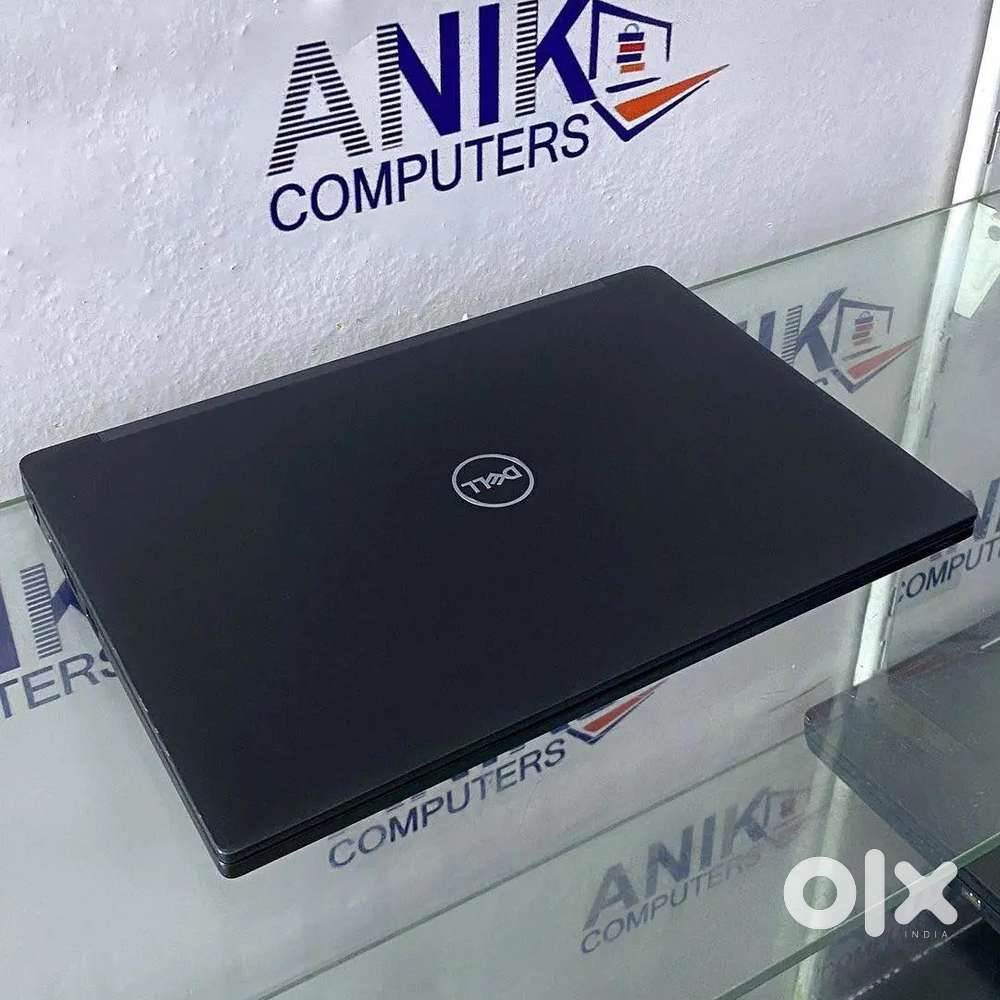 DELL i3 ,8 GB RAM 256 SSD