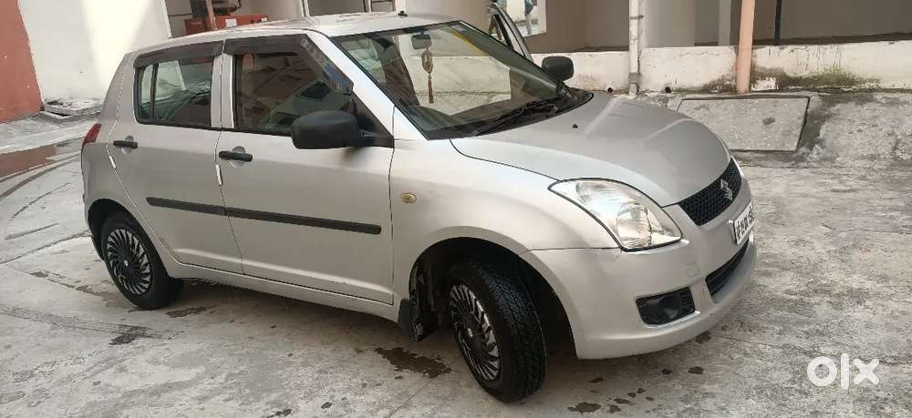 Maruti Suzuki Swift 2010 Petrol 56000 Km Driven
