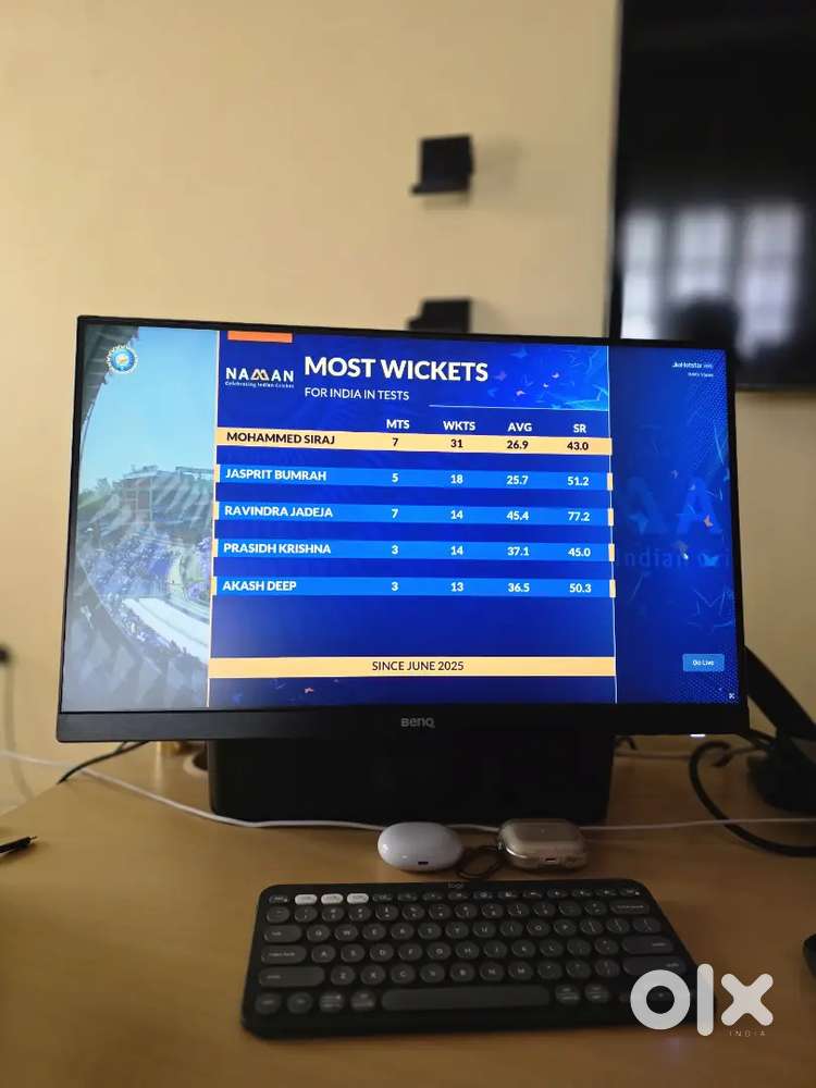 BEN Q 24 Inch Full HD Monitor with 360 Arm