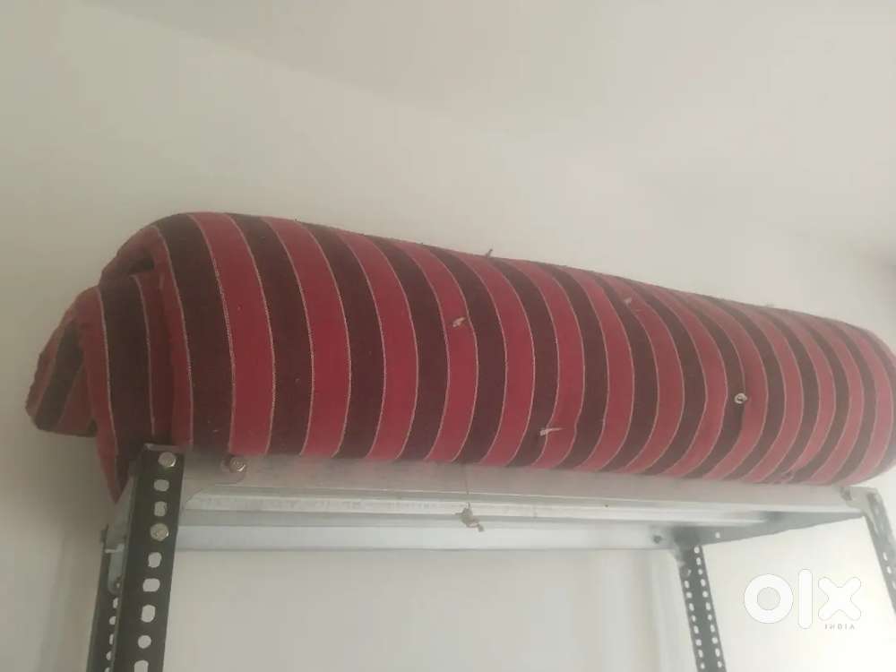 Moving out selling various items