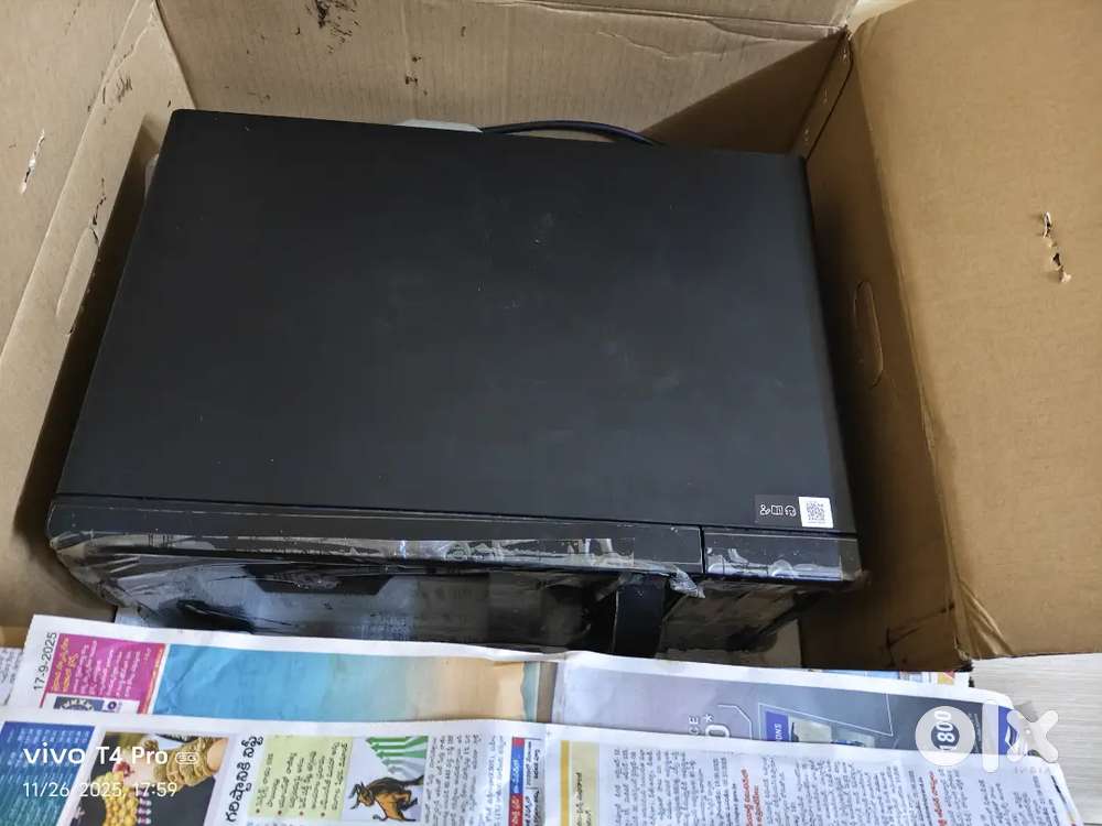 New Samsung 28 L microwave oven