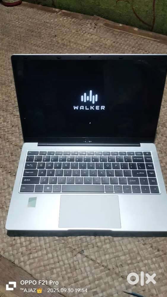 WALKER Brand laptop 8GB RAM 1TB HARD DRIVE