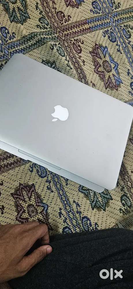 Apple Macbook air