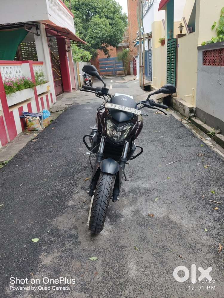 Bajaj dominor for sale and best price single owner