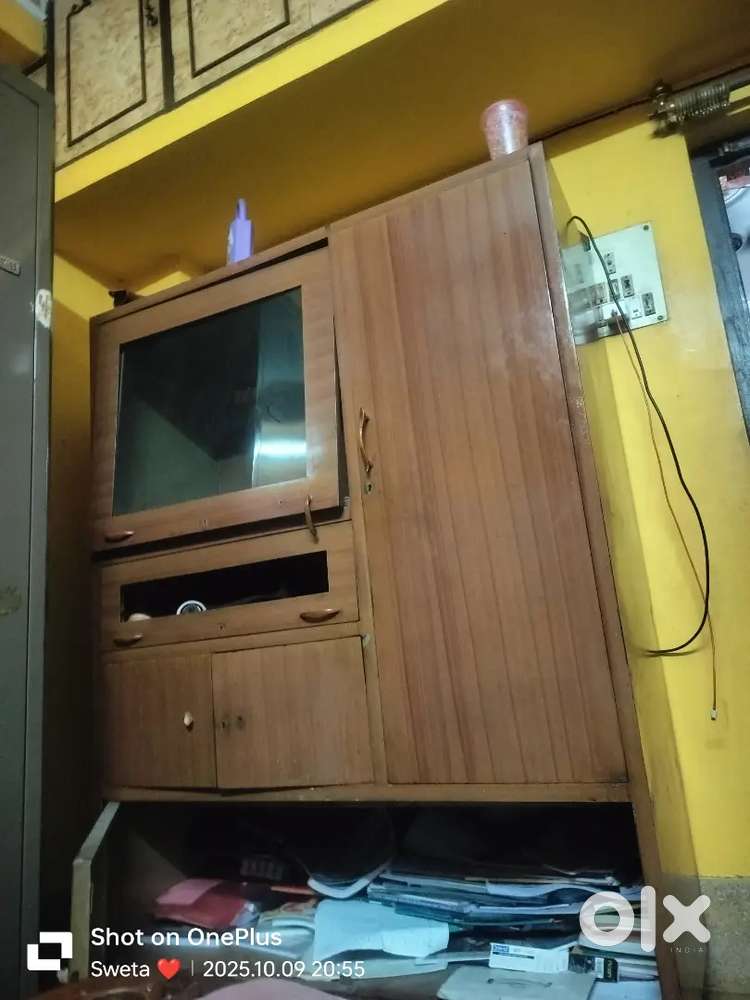 These two showcases are to be sold