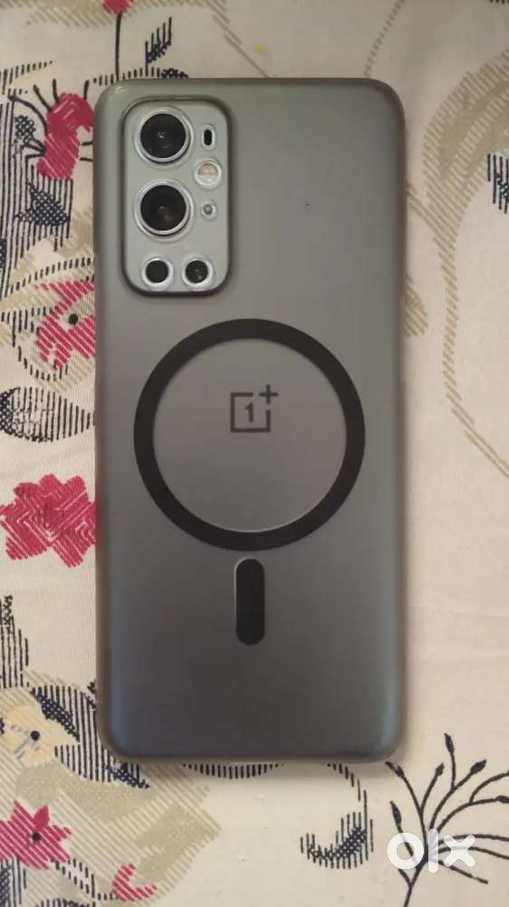 ONEPLUS 9 PRO 8GB-128GB IN EXCELLENT CONDITION