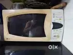 LG 25 L microwave Oven