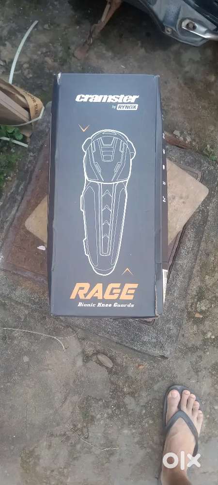 Cramster knee guards