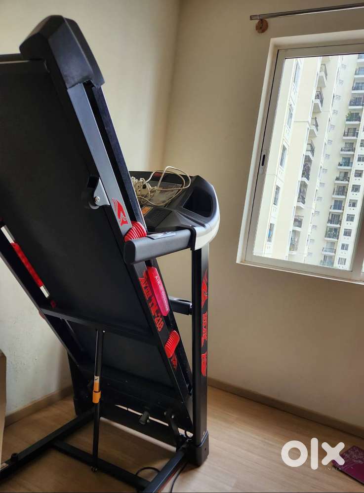 Selling Treadmil