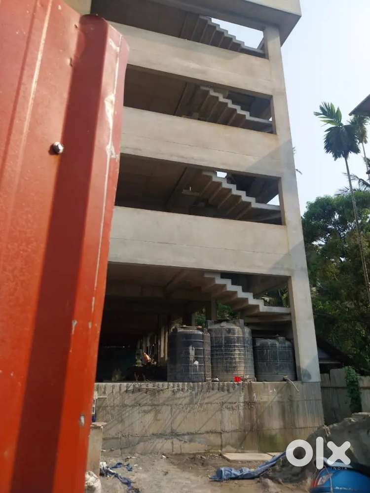 3bhk flat  at 8th floor fully well furnished for sale