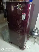 Whirlpool refrigerator 205 litres