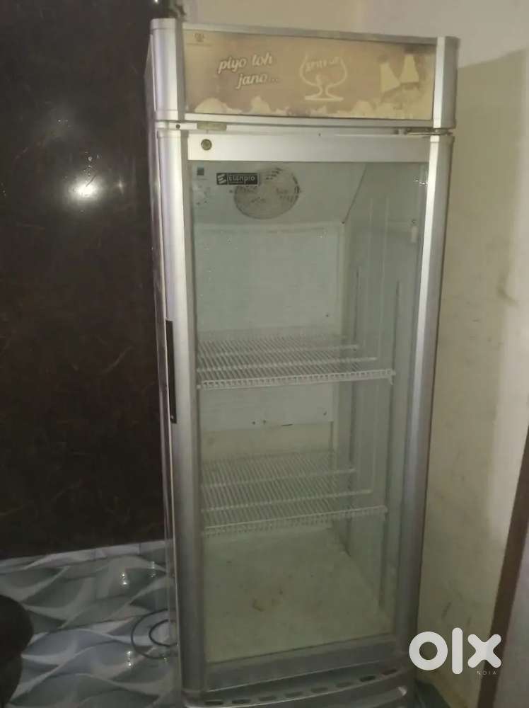 Glass fridge 400 litre