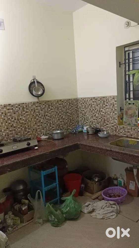 Urgent FEMALE Flatmate NEEDED