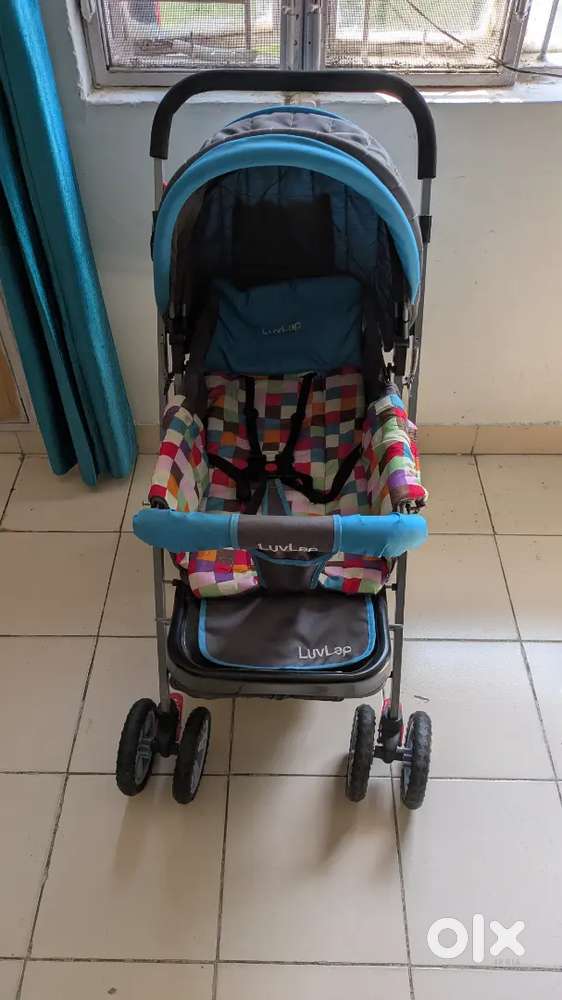LUVLAP BABY STROLLER