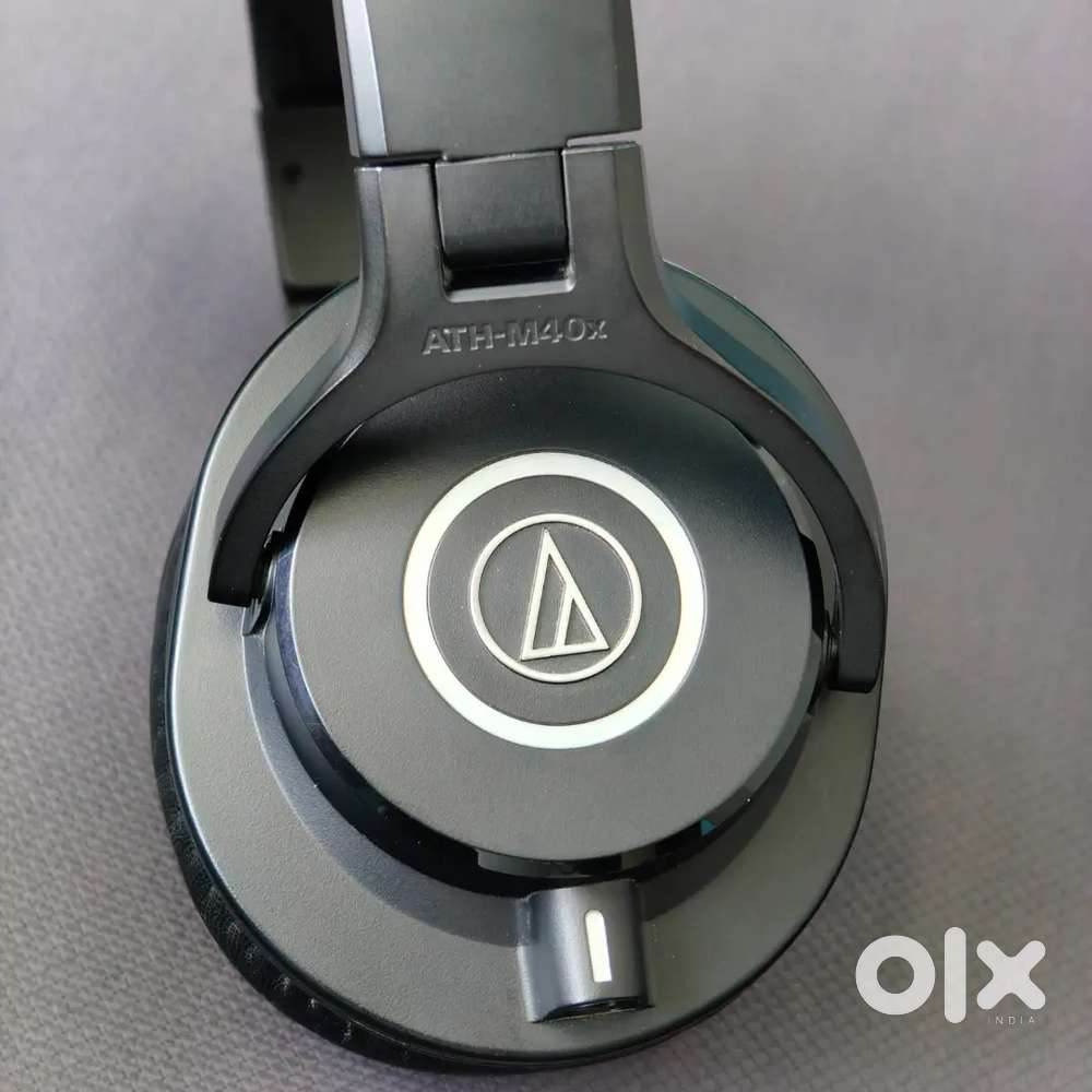Audio-Technica ATH-M40x Headphones - Excellent Condition