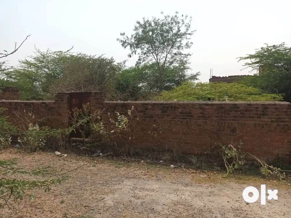 A covered plot with boundrywall available at biharipura mauza gariagao