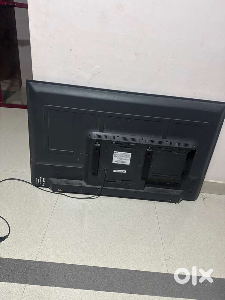 Led tv onida 50 inch good condition