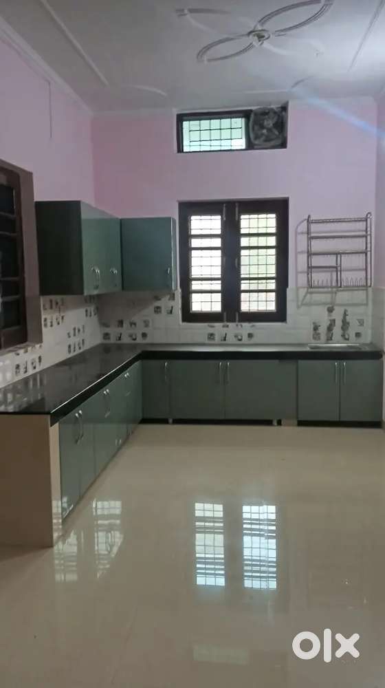 2bhk (fix price) for rent in guru amardas avenue