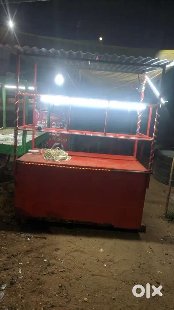 Fast food counter urgent money problem