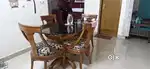 4 seater dinning table with chair