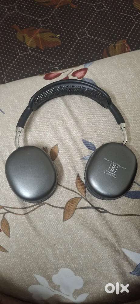 P9 HEADPHONES