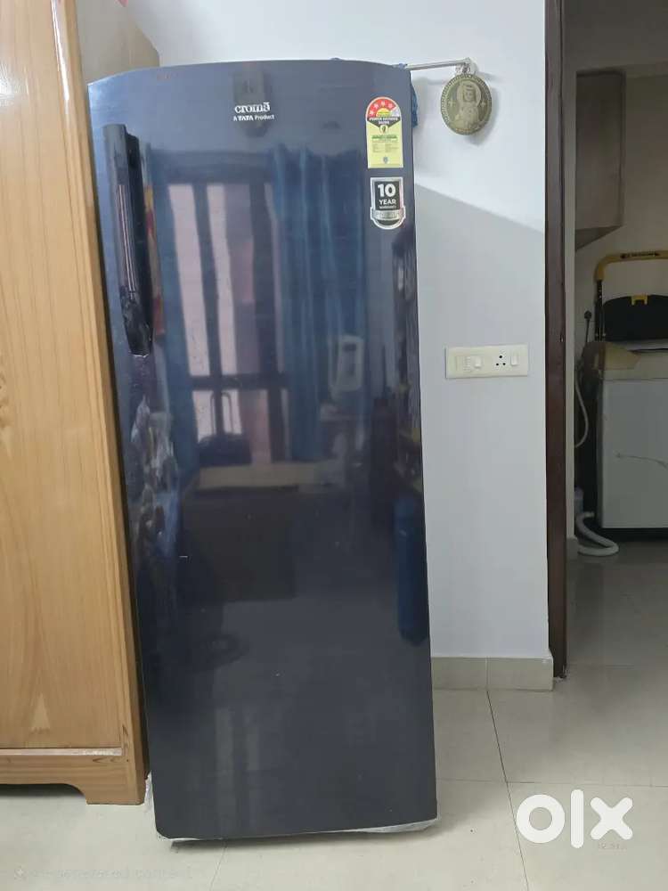Croma 251L refrigerator