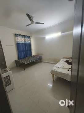 Room on rent in sds nri residency me