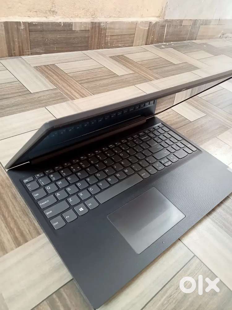 Lenovo V15 laptop  Ryzen 3  8GB RAM  excellent condition